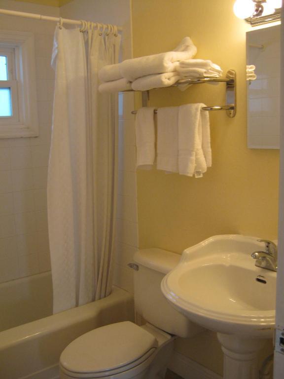 The Holiday Court Villas And Suites Fort Myers Beach Habitación foto